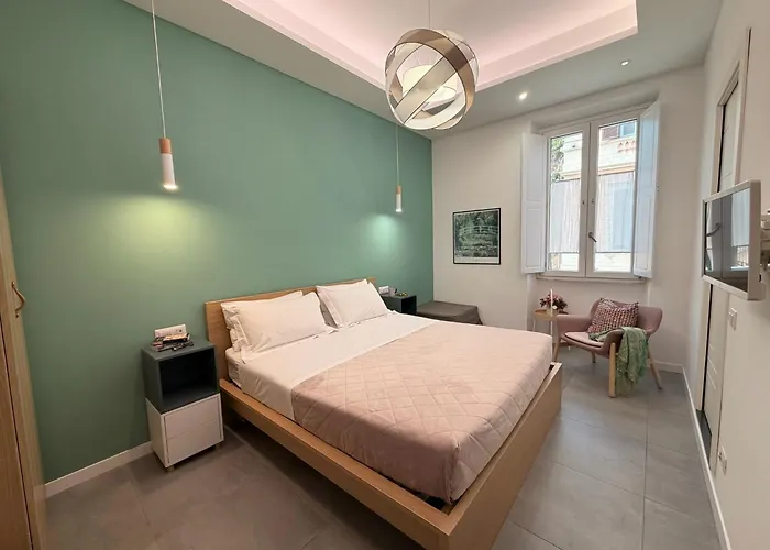 Veniero37 Гостевой дом 4*